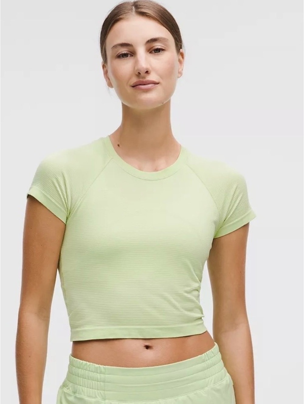 Lululemon Swiftly Tech Cropped Short Sleeve 2.0 Lemongrass Top Size 12 NWT